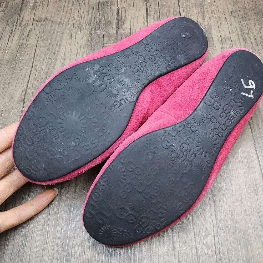 ❤️2/$18 Slip On Sherpa Lined Shearling Suede Logo Flats Size 5
